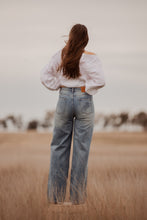 Load image into Gallery viewer, Jessie Jeans