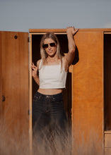 Load image into Gallery viewer, Emily Jeans
